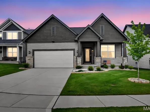 204 Randlin Dr, Lake Saint Louis, MO 63367