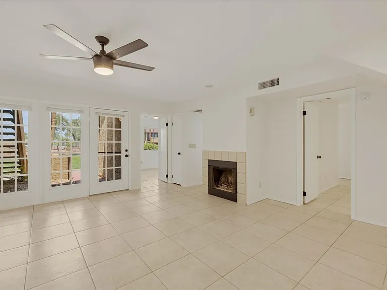 4901 S Calle Los Cerros Dr #103 — Photo 4