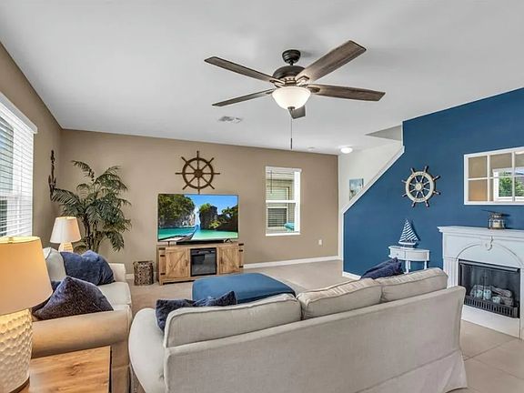 5th image of 3308 Acapulco Cir