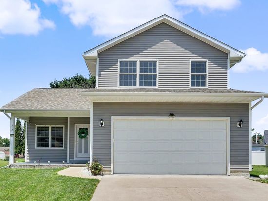 313 11th Avenue Ct #A, Silvis, IL 61282