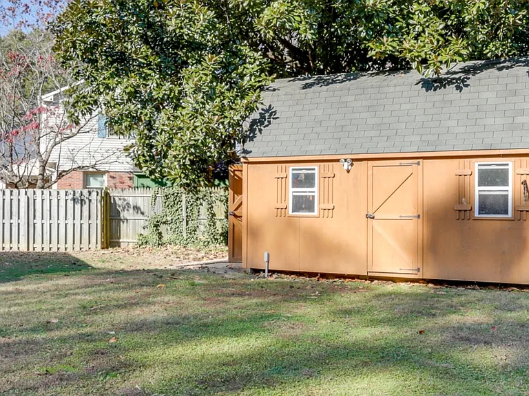 3501 Kingston Ct — Photo 12