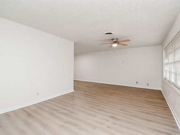 5th image of 731 Dunwick Ln