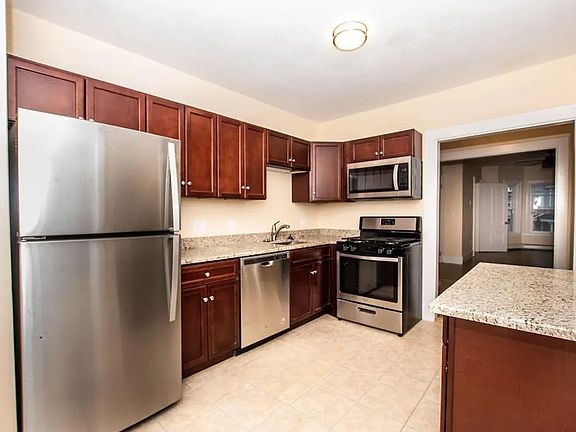 2nd image of 349 Crescent St APT 2
