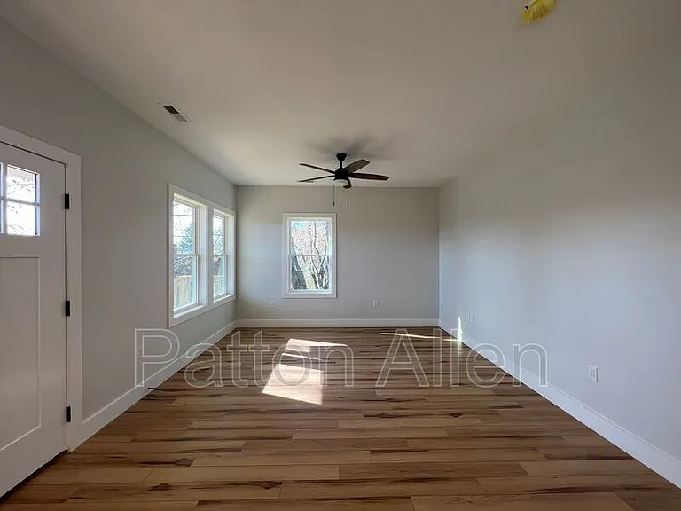 25 Nevada Ave #201 — Photo 3