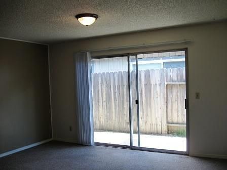4th image of 5967 Moss Creek Cir