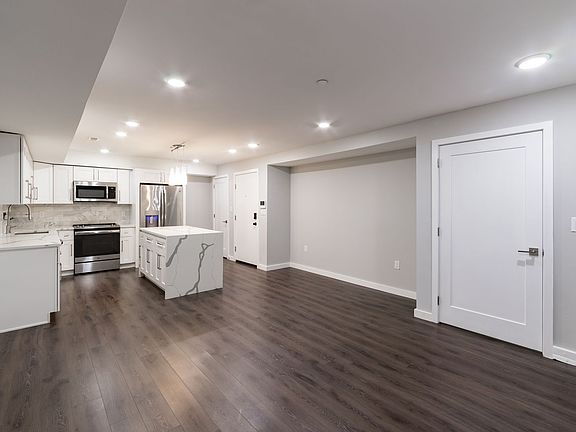 5th image of 747 N 20th St Unit 1