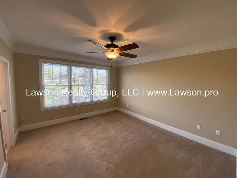 3800 Greenway Dr SW — Photo 21