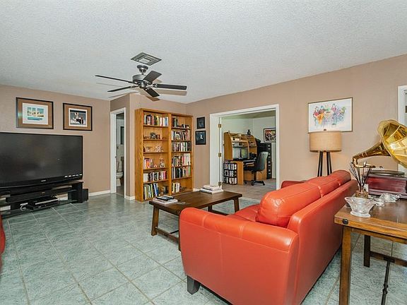 4th image of 1973 Arvis Cir E
