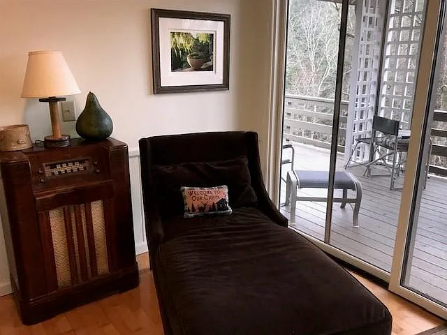 51 Fishpond Rd — Photo 10