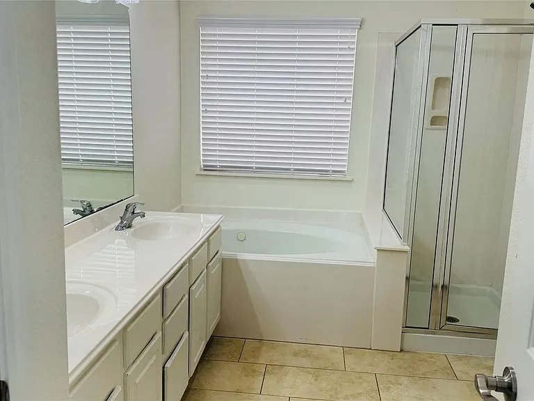 20210 Glen Burn Ct — Photo 13