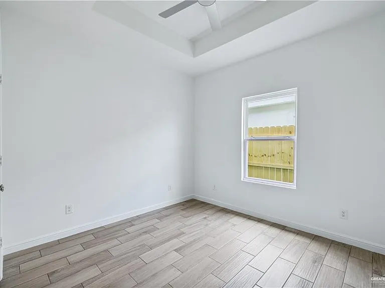 5323 Vision St #B — Photo 6