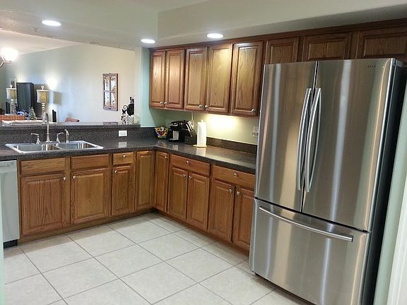 2nd image of 742 Bayside Dr Unit 205