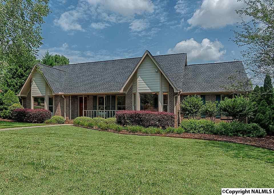 1st image of 123 Heatherwood Dr