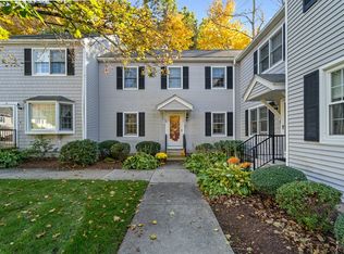 12 Shadow Brook Est, South Hadley, MA 01075
