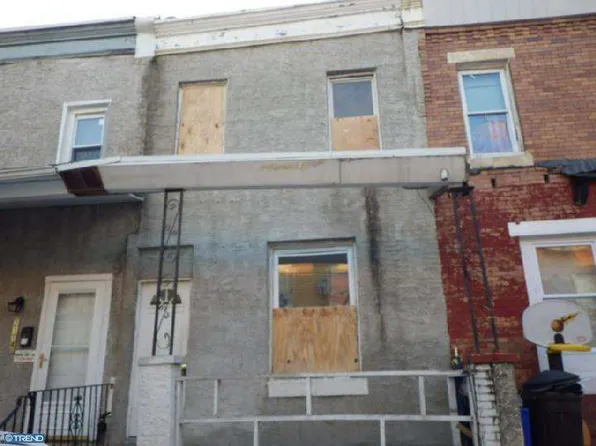 2112 S Daggett St, Philadelphia, PA 19142