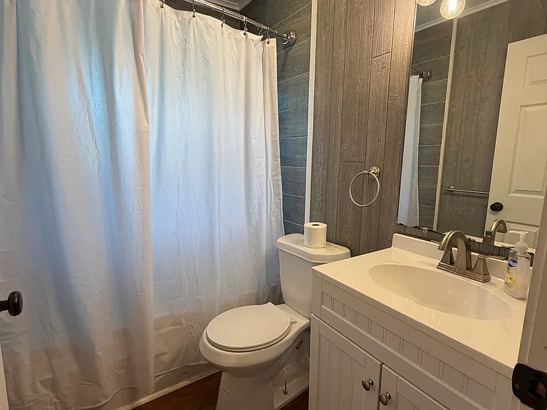 3406 Larkspur Ln — Photo 8