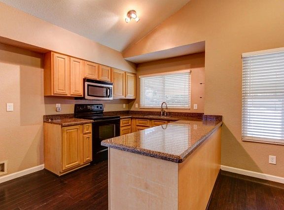 5th image of 4127 E Mountain Vista Dr