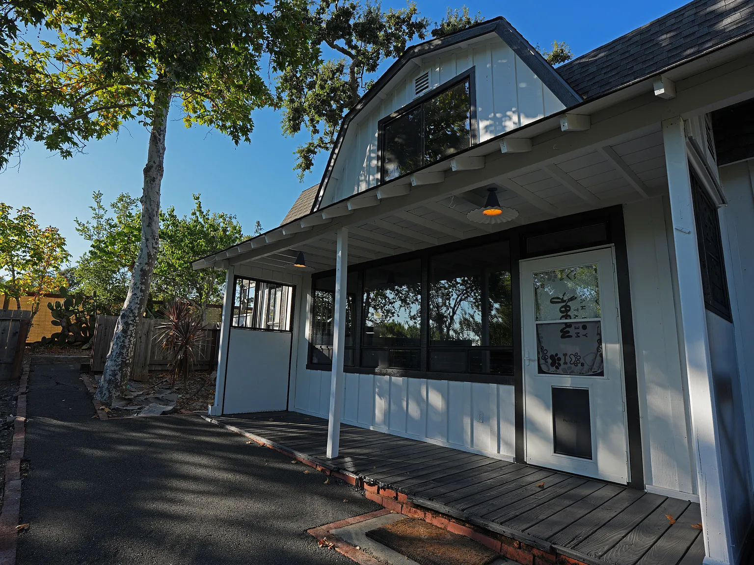 Studio, 650 sqft, $2,495 — Photo 4