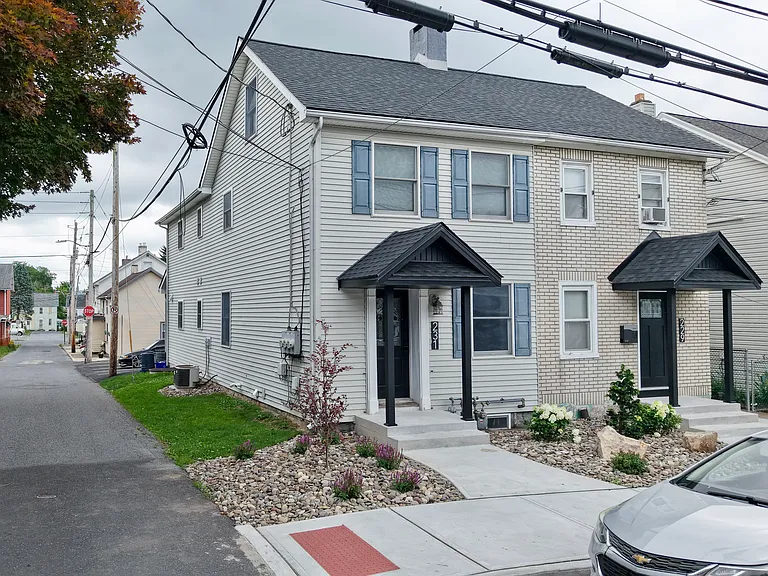 231 Church St #1 — Photo 1