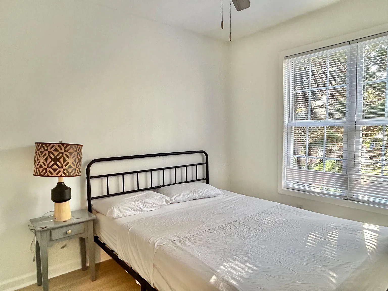 4 bed, 2.5 bath, 1225 sqft, $1,092 — Photo 2