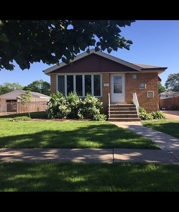 1st image of 6871 W 176th St