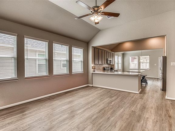 5th image of 1145 Lilly Ln