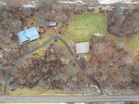3rd image of 1556 County Road 500 E
