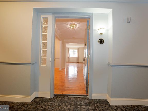 3rd image of 114 Paoli Pointe Dr #114