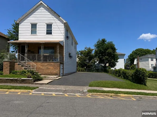 28 Backiel Ave, Little Ferry, NJ 07643
