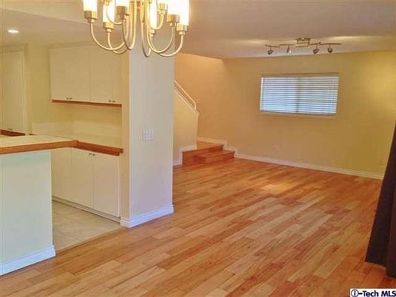 4th image of 2605 Dove Creek Ln