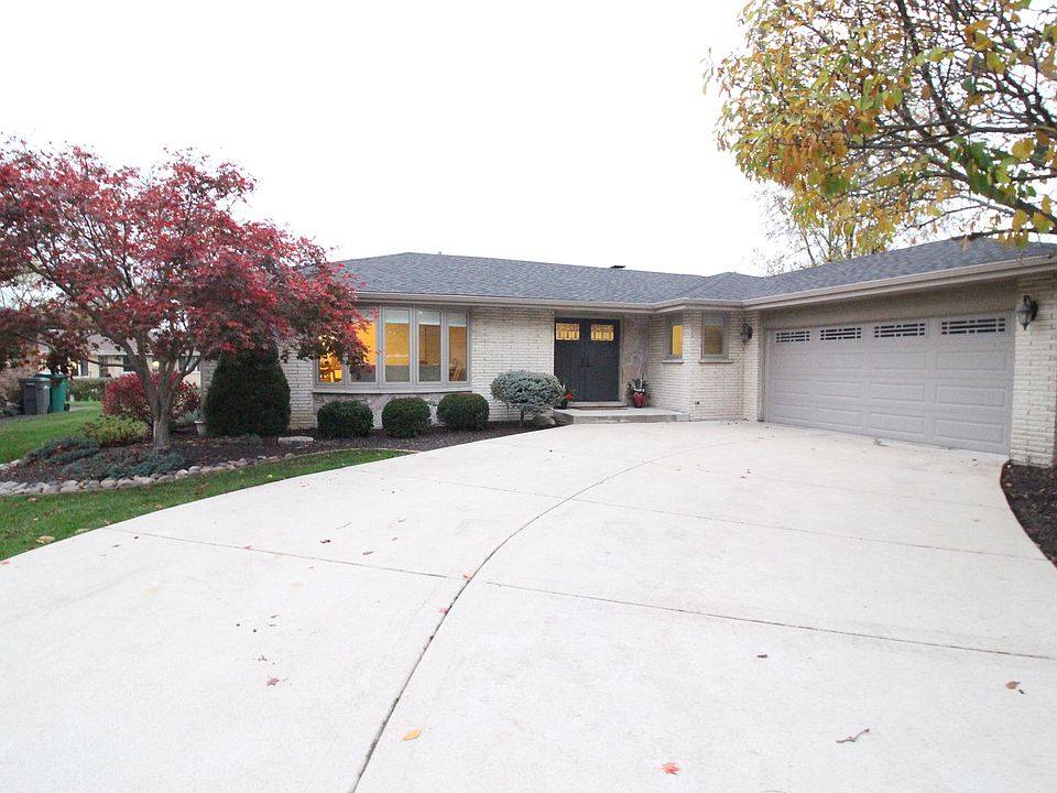 1st image of 13828 Maple Ave