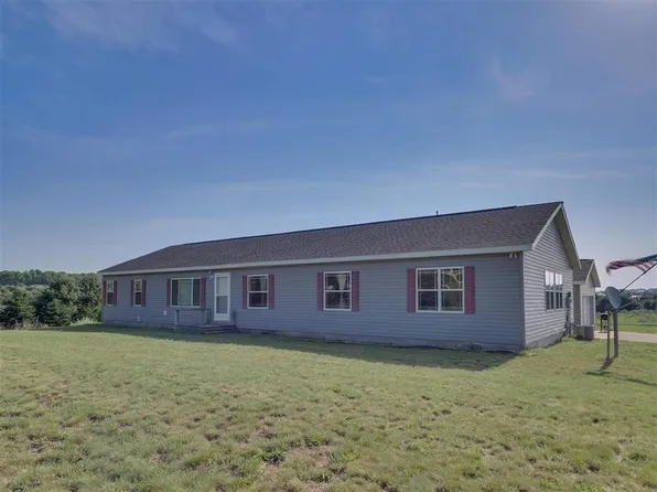 4855 Church Rd, Petoskey, MI 49770