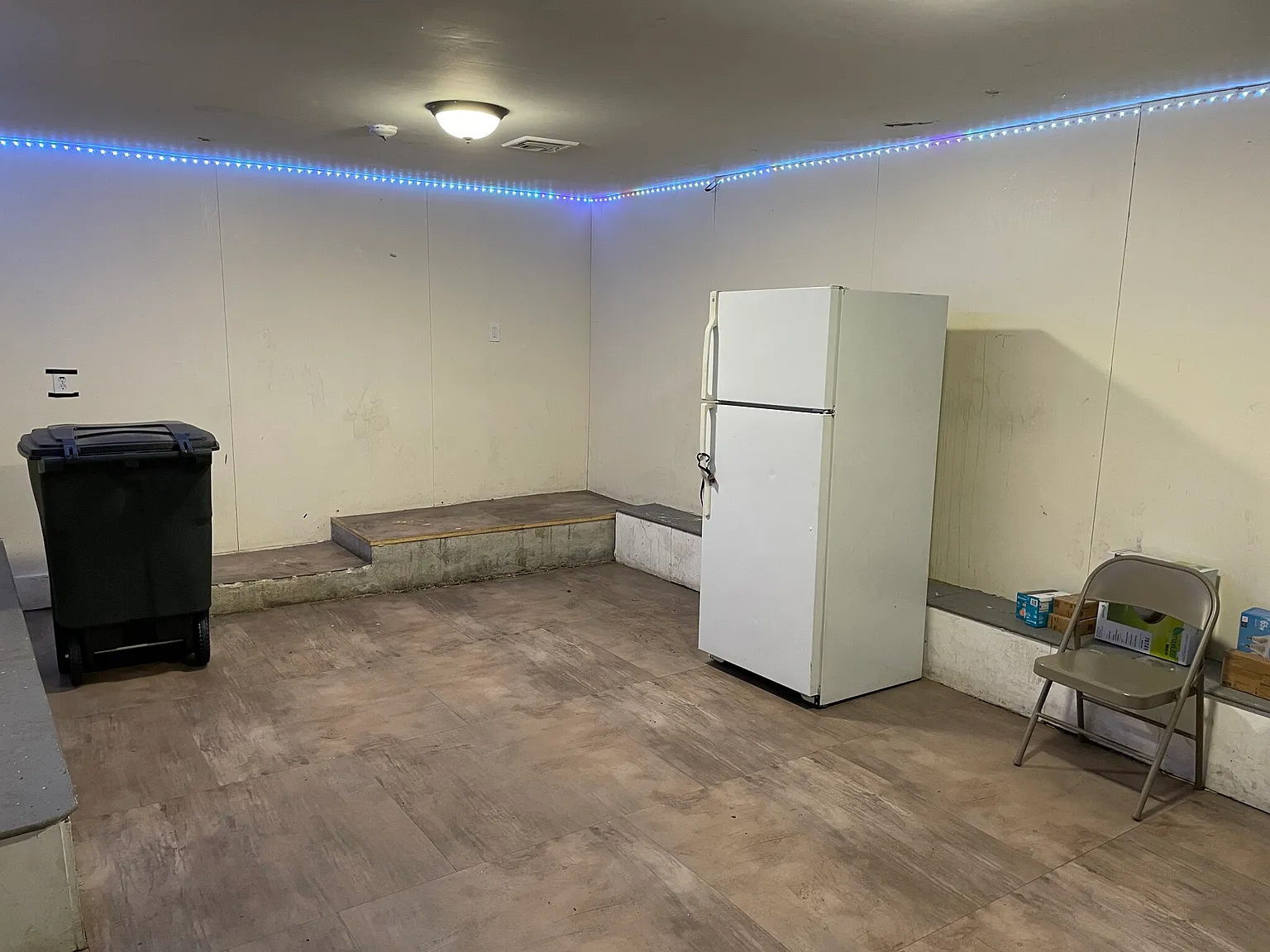7 bed, 9999 sqft, $7,000 — Photo 4
