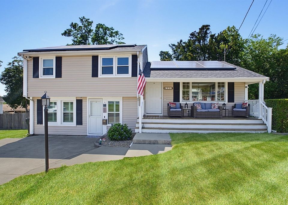1st image of 433 Pearse Rd