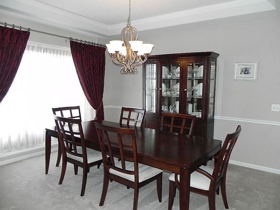 3rd image of 433 Pheasant Hill Dr