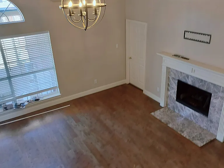 8001 Case Dr — Photo 52