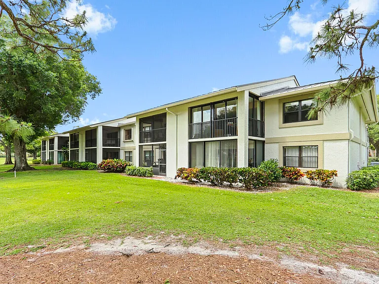 12910 Briarlake Dr #203 — Photo 45
