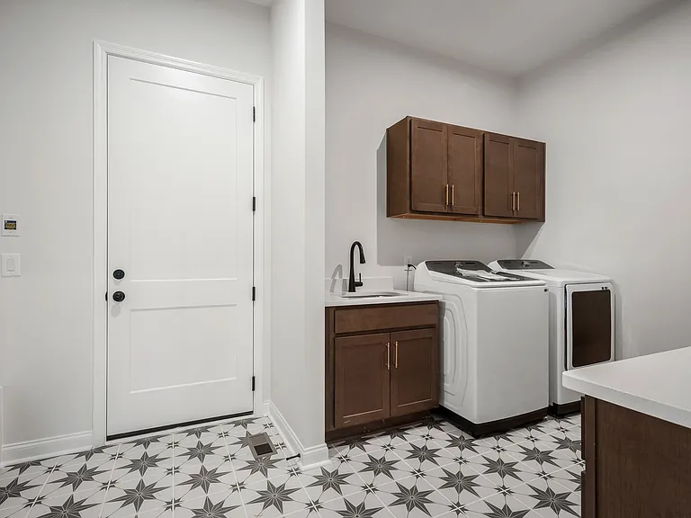 5454 Ayana Dr — Photo 36