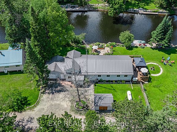 2nd image of 87 Superior Rd