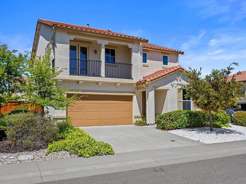 1st image of 2197 Castle Pines Way