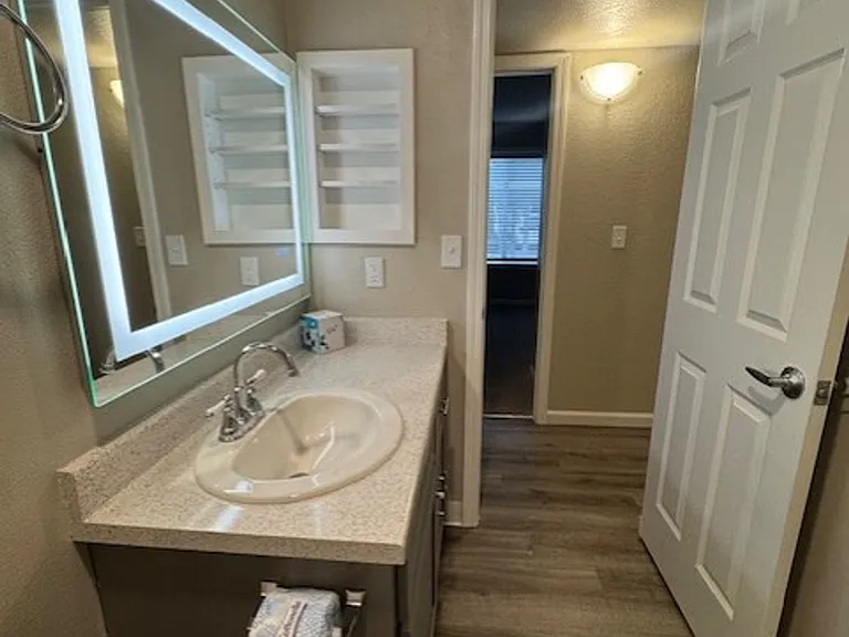 River Run Apartments — Photo 18
