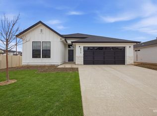 6515 W Plateau Creek Dr, Meridian, ID 83646
