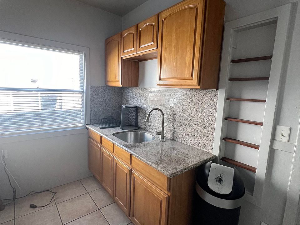 2nd image of 1914 Channing Way #4