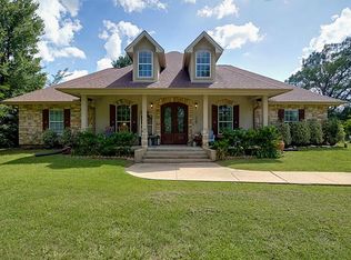 6195 Old Spanish Trl, Bryan, TX 77807
