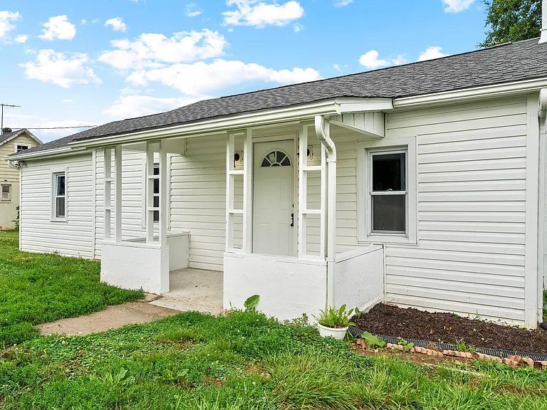 286 Ellicott Rd — Photo 2