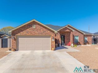 1014 Leslie Ln, Roswell, NM 88201