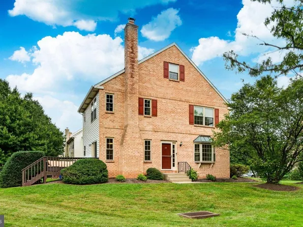 113 Susan Constant Ct #13, Norristown, PA 19401