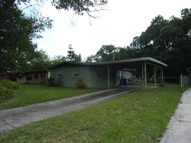 3021 Balfour Ave — Photo 1