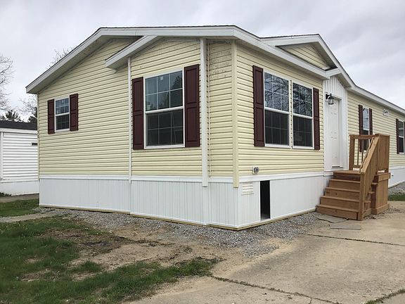 5th image of 900 W Columbia St #117