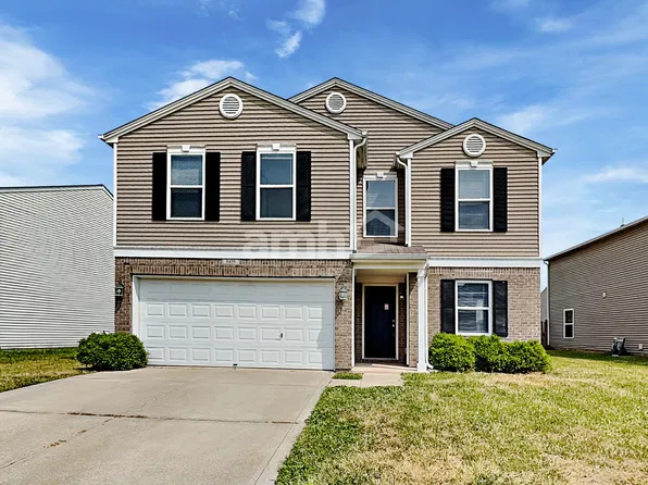 8438 Ash Grove Dr, Camby, IN 46113